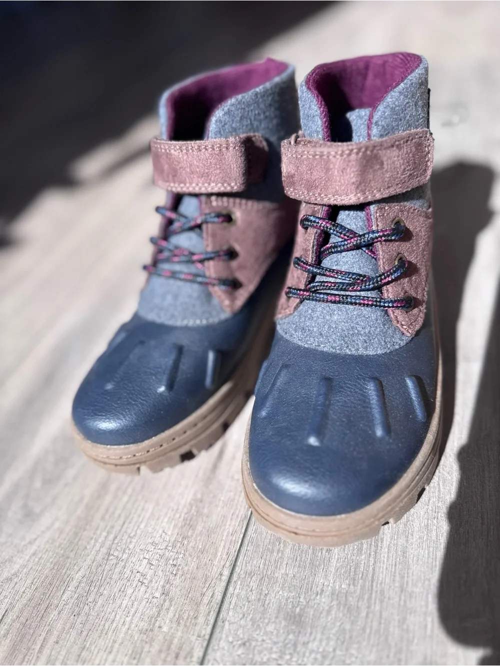 NWT Carter’s Waterproof Ankle Boots Sz 13 Youth Boys Winter Fall Athletic